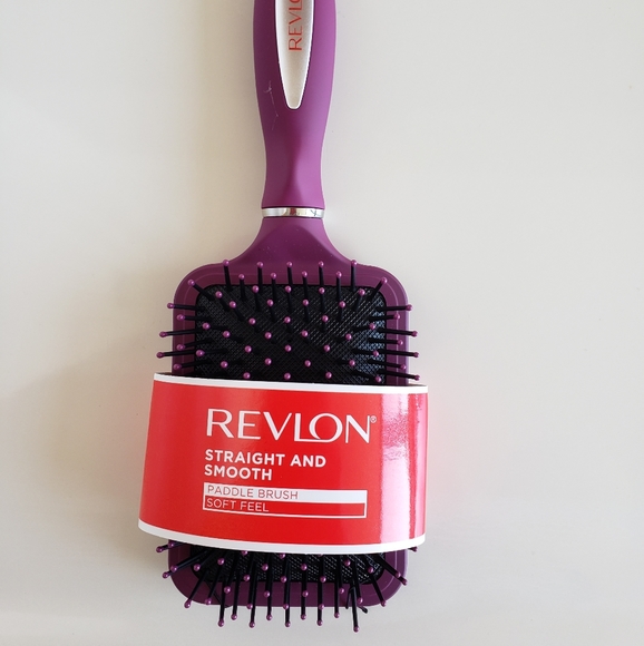 NWT Revlon straight and smooth paddle brush soft feel - Picture 3 of 8